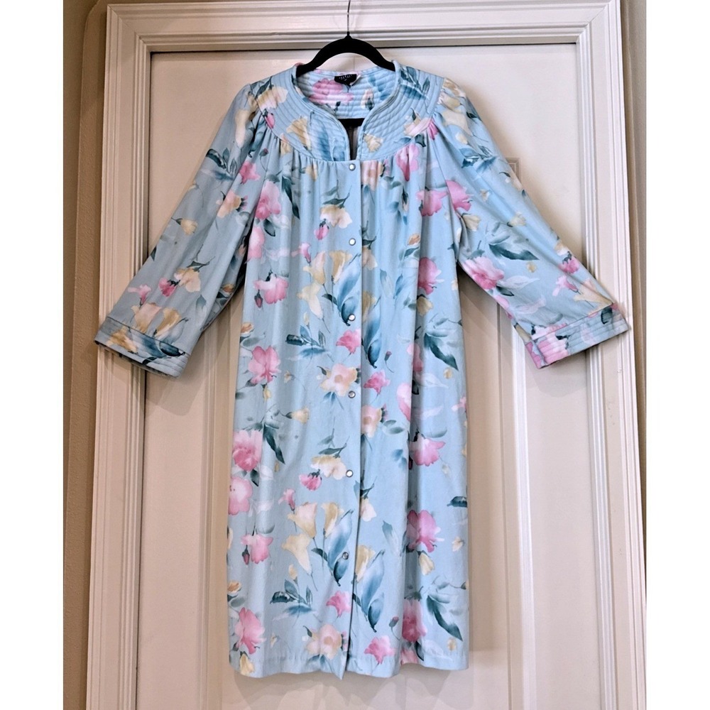 Granada New York Floral Snap Front Robe Blue Pink Quilted Yoke Medium Housecoat